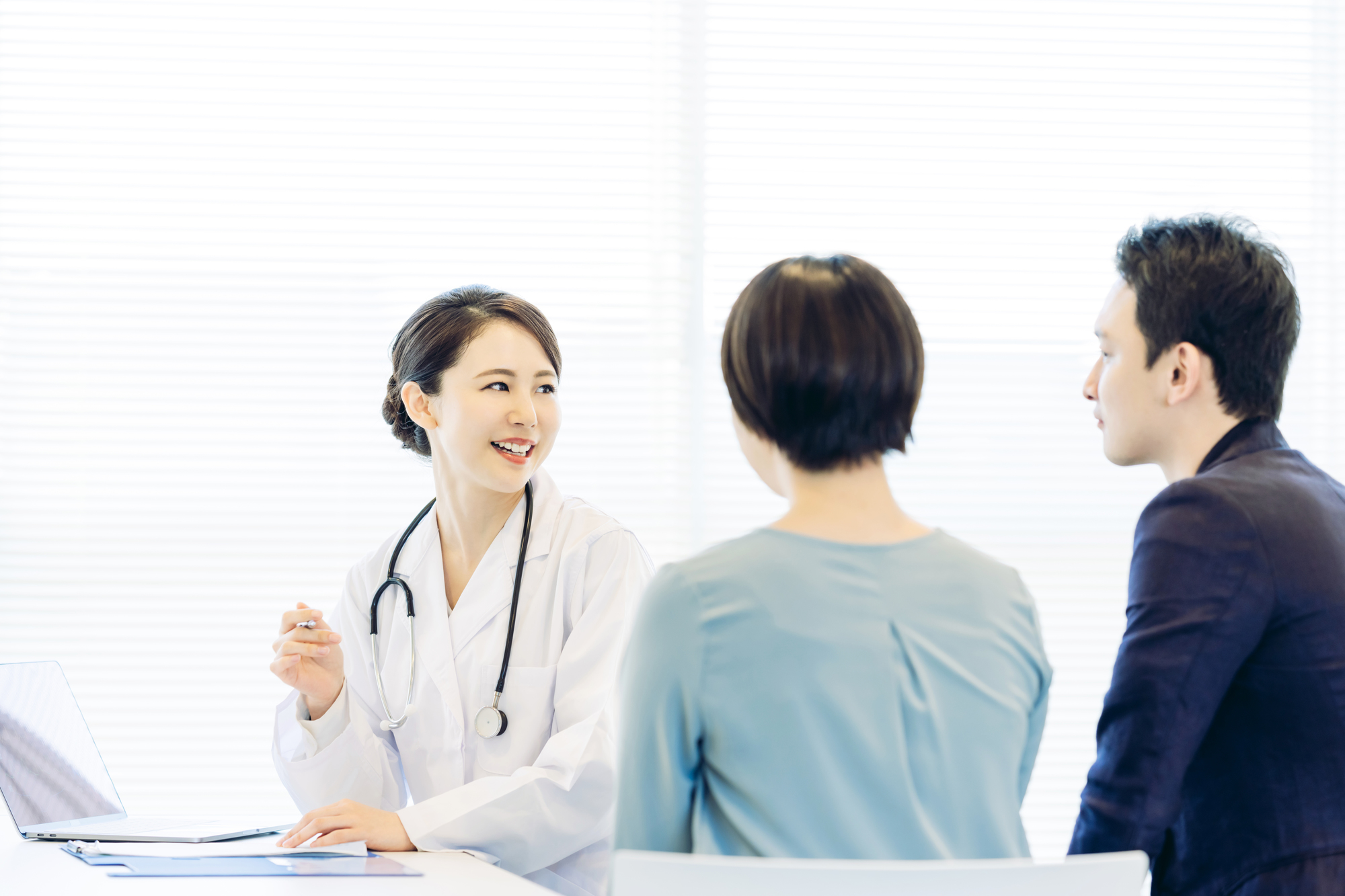 不妊治療中でも仕事を休めない!?両立が難しい理由から両立のコツまで幅広く解説!